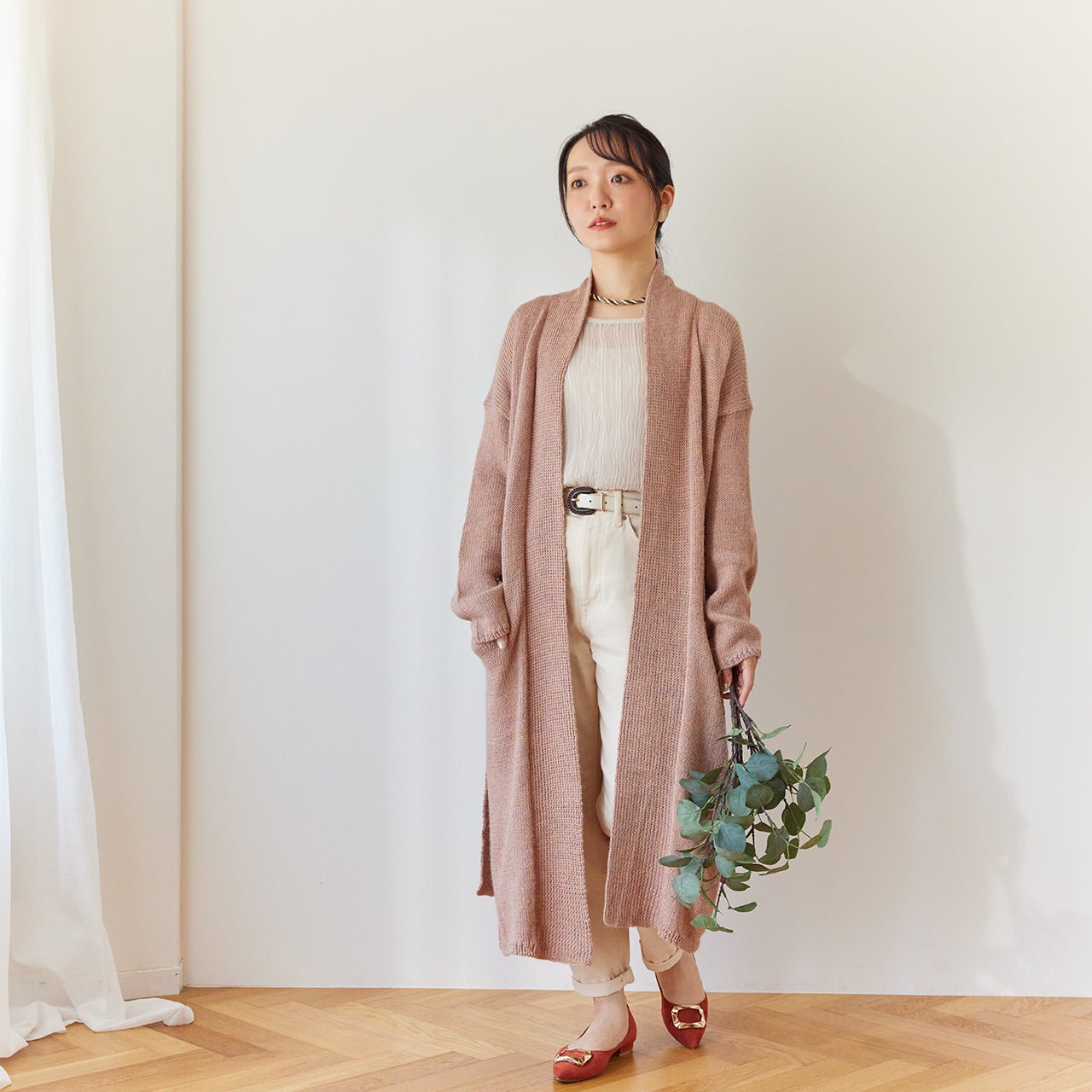 ペルー産🇵🇪ベビーアルパカ100％の大人が上品に着られるスリットスカート　”BABY ALPACA BASICS MIDI SKIRT”